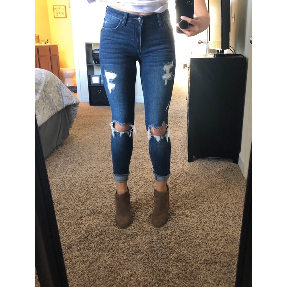 Destroyed skinny jeans size 3